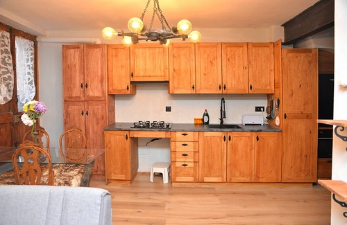 La Pobla de Lillet Apartment | Apartamento Adaptado Rústico-moderno 4 Plazas Pobla de Lillet