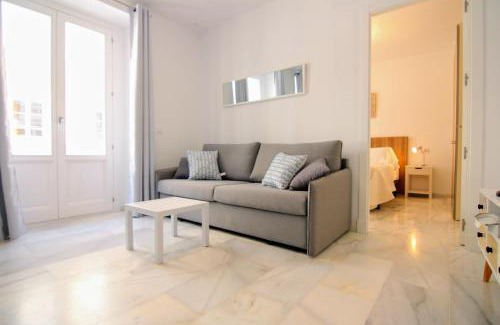 Old Town Apartment | Apartamento GRACIA by Cadiz4Rentals