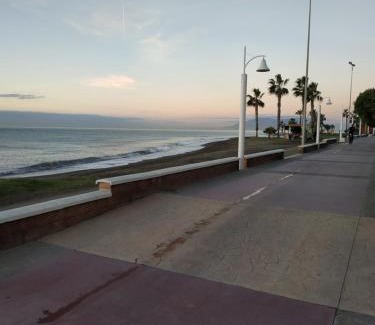 La Cala del Moral Apartment | APARTAMENTO JUNTO AL MAR