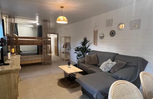 Sant Miquel d'Aro Apartment | Apartamento loft, jardín y piscina privada