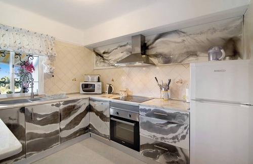 Armacao de Pera Apartment | Apartamento Nautilus with Sea View, Pool, Wi-Fi, A/C & Garden