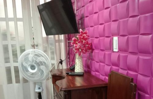Cali Apartment | APARTAMENTO PARA TRES PERSONAS a 10 minutos del centro de eventos valle del pacifico y a la misma distancia del centro de la ciudad Y también a 300 mts del Orquideorama