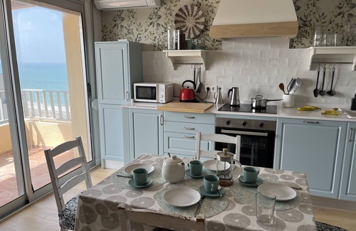 Cadiz Apartment | Apartamento primera línea de playa recién reformado