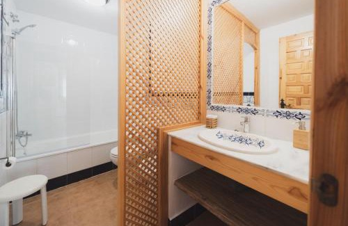 Atlanterra Apartment | Apartamento Roller - a pie de playa