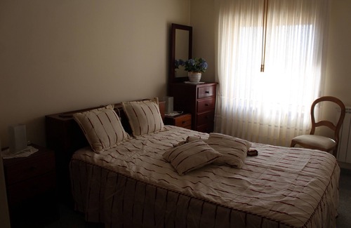 Espinho Apartment | Apartamento T2 + em frente is located at 200 meters from Praia