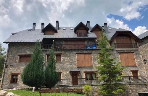 Escarrilla Apartment | Apartamento un dormitorio Los Altos de Escarrilla, FORMIGAL-PANTICOSA
