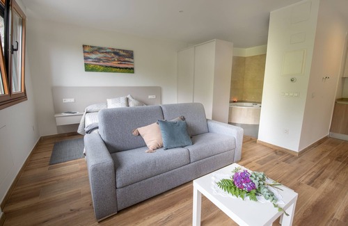 Santa Marina de Oblanca Apartment | Apartamentos Las Caldas .estudio Spa El Balneario a 15 Minutos Centro de Oviedo