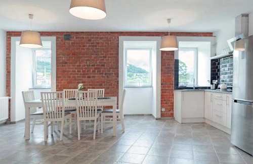 Klodzko Miasto Apartment | Apartamenty w starym browarze 1