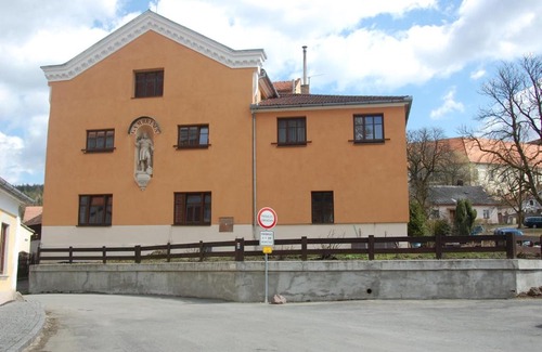 Lomnice House | Apartmá v pivovaru Genius noci