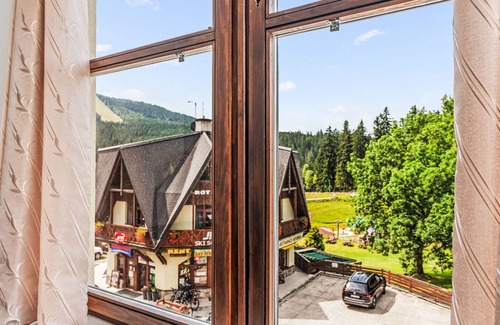 Harrachov Apartment | Apartmán 611 by Interhome