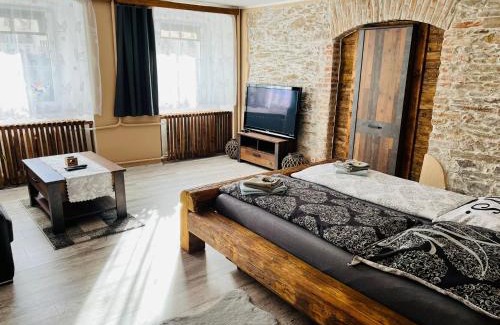 Jachymov Apartment | Apartmán Houmr