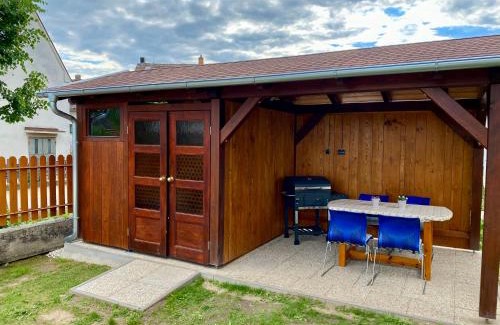 Trebon Apartment | Apartmán Na Rozcestí Třeboň