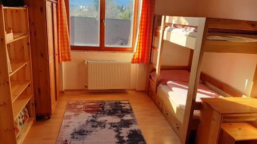 Lenora Apartment | Apartmán nad Teplou Vltavou