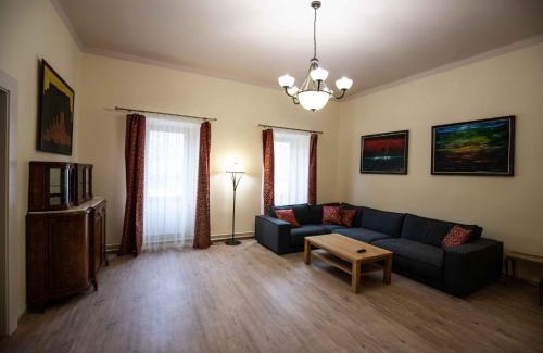Banska Stiavnica Apartment | Apartmán Schindlerka