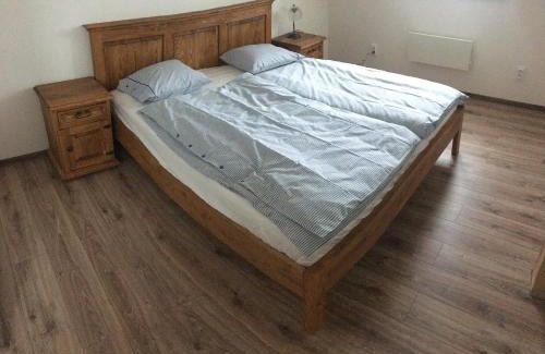 Stare Hamry Apartment | Apartmán Sulov