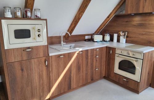 Kremnica Apartment | Apartmán v Podkroví