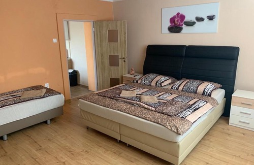 Sturovo Apartment | Apartmány Dimitra