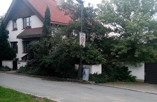 Litomysl Apartment | Apartmány nad zámkem - dvoulůžkový pokoj s kuchyňským koutem a soc. zařízením