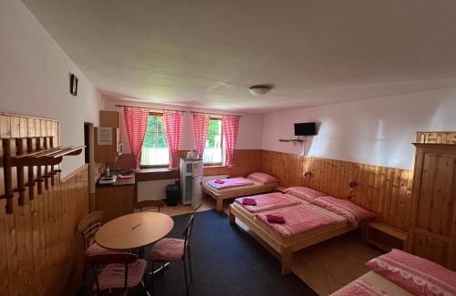 Janske Lazne House | Apartmány U Švýcarského dvora