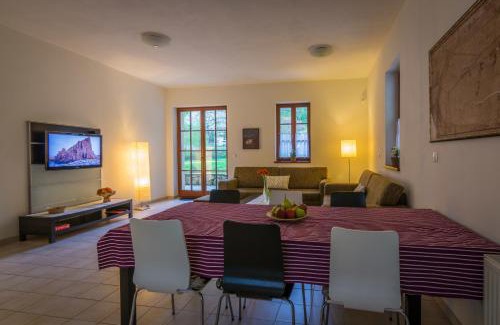 Hodrusa Apartment | Apartmány Weissov Dom