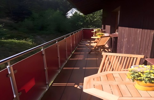 Hierholz Apartment | Apartment '3' with Shared Terrace, Balcony and Wi-Fi