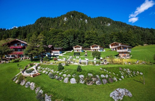 Ramsau bei Berchtesgaden Apartment | Apartment no. 4, 1-2 pers., 32 sqm, balcony, W-LAN, living room and bedroom, west