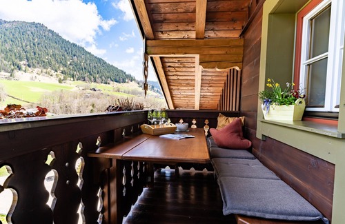 Ramsau bei Berchtesgaden Apartment | Apartment no. 6, 1-4 persons, 60 sqm, balcony, W-LAN, 1 bedroom and 1 children's bedroom