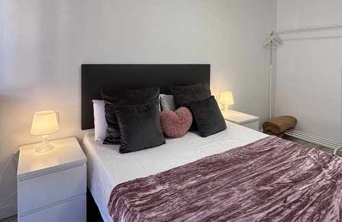 Santa Olaja de la Ribera Apartment | Apartment in Leon