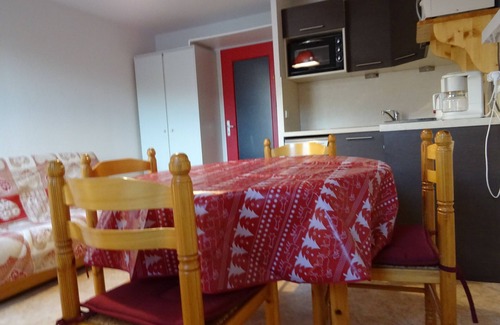 Saint-Francois-Longchamp Apartment | APARTMENT 6 PERS PEDED TRACKS, CENTER STATION