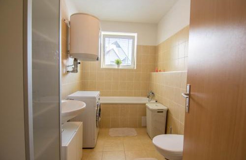 Destne Apartment | Apartman U Kostela