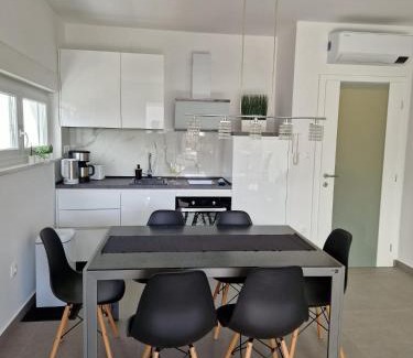 Zrce Apartment | Apartman Lux