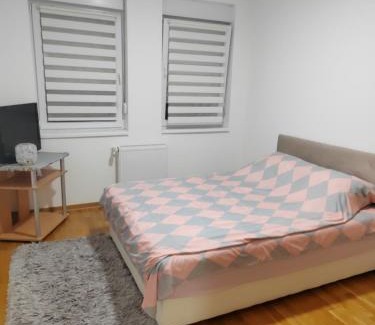 Sremska Mitrovica Apartment | Apartman SM