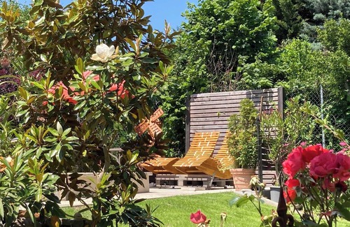Endingen am Kaiserstuhl Apartment | Apartment '4' with Shared Garden, Balcony and Wi-Fi