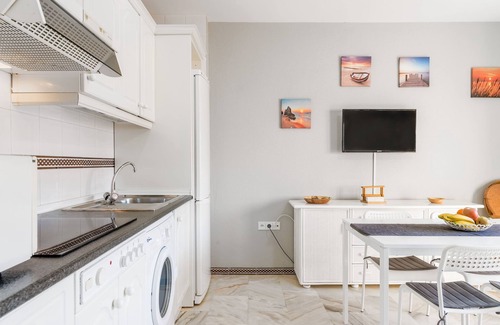 Poblado Sancti Petri Apartment | Apartment near the Beach with Wi-Fi, Air-Conditioning, Pool, Terrace and Balcony