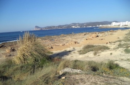 San Antonio Bay Apartment | Apartment no. 3 - for 2 persons, quiet, close to the beach,