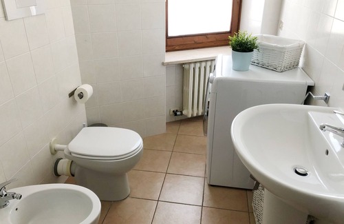Negrar Apartment | Apartment ROSE AND TULIPANS 2 - in the heart of Valpolicella