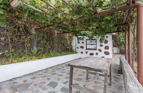 Garafia Apartment | Apartment 'Balcon Garafia' with Sea View, Balcony and Wi-Fi