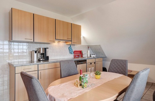 Waldau Apartment | Apartment '1, 44qm' with Shared Terrace, Shared Garden and Wi-Fi