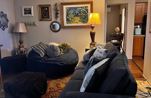 Belton Apartment | Apartment 1-bedroom 1 room open living, dinning room with 2 beds and kitchen