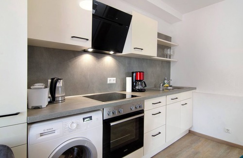 Ueberlingen Apartment | Apartment '1 Mit Seeblick' with Lake View and Wi-Fi