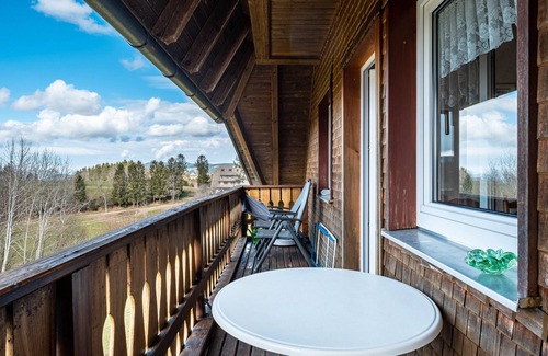 Sankt Maergen Apartment | Apartment '1- West' with Private Garden, Balcony and Wi-Fi
