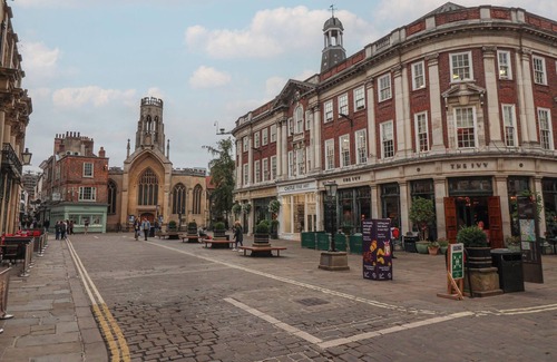 York Cottage | APARTMENT 10, pet friendly in York