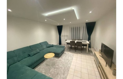 Huningue Apartment | Apartment 100m2 3bedroom 5km from Basel Carnival Free Wifi