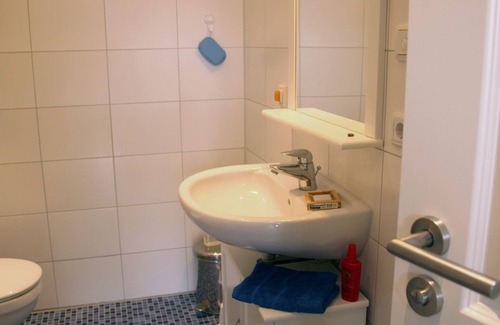Boergerende-Rethwisch Apartment | Apartment 150 meters from the beach for three adults and one child