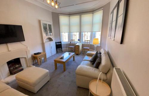 North West Apartment | Apartment 2 Bed West End