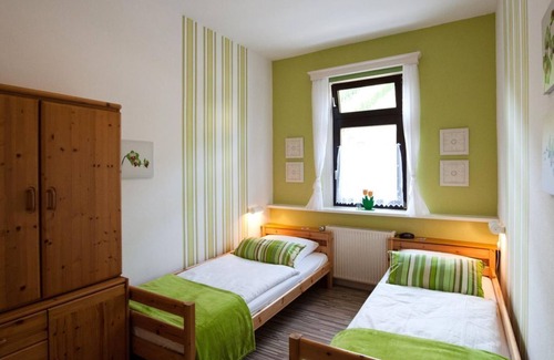 Mainz-Bingen Bed & Breakfast | Apartment 2- "Pinot Noir" - Apartments tile