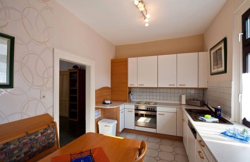 Mainz-Bingen Bed & Breakfast | Apartment 2- "Pinot Noir" - Apartments tile