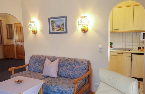 Kruen Apartment | Apartment '2' with Mountain View, Shared Garden and Wi-Fi
