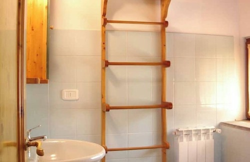 Castel del Piano Apartment | Apartment 26 with 1 Bedroom and Bathroom - Simple and Comfortable