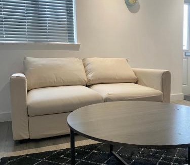 Eccles Apartment | Apartment 4